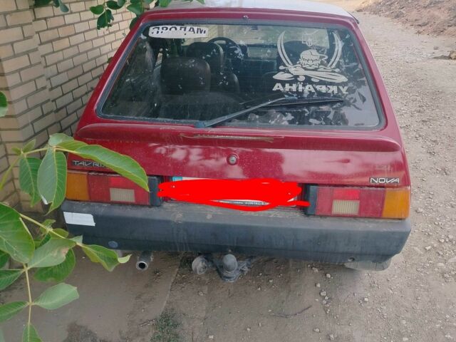 Червоний ЗАЗ Нова, об'ємом двигуна 1.2 л та пробігом 200 тис. км за 900 $, фото 2 на Automoto.ua