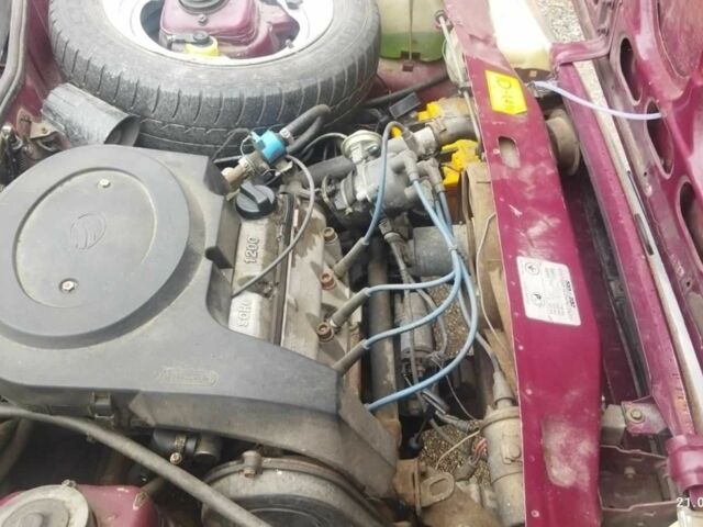 Красный ЗАЗ Нова, объемом двигателя 1.2 л и пробегом 250 тыс. км за 639 $, фото 2 на Automoto.ua