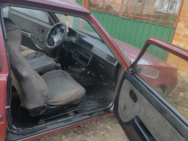 Червоний ЗАЗ Нова, об'ємом двигуна 1.3 л та пробігом 245 тис. км за 550 $, фото 5 на Automoto.ua