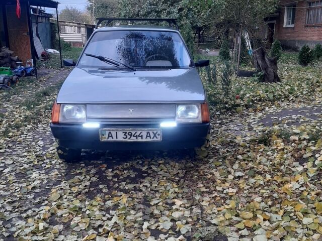 Сірий ЗАЗ Нова, об'ємом двигуна 1 л та пробігом 3 тис. км за 1000 $, фото 3 на Automoto.ua