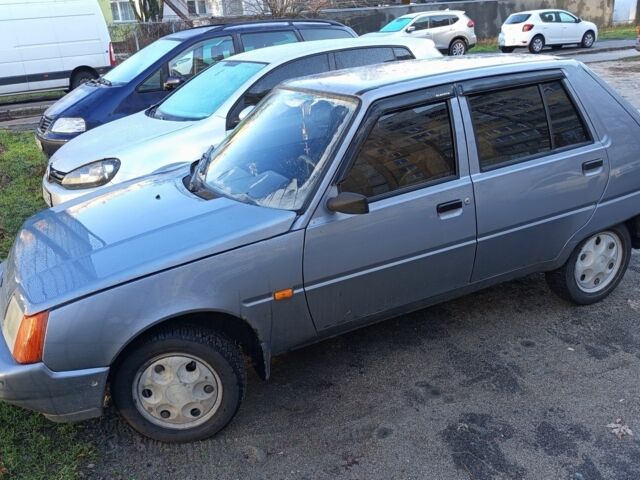 Серый ЗАЗ Нова, объемом двигателя 1.2 л и пробегом 70 тыс. км за 1499 $, фото 1 на Automoto.ua