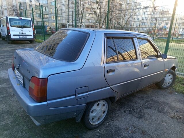 Серый ЗАЗ Нова, объемом двигателя 1.2 л и пробегом 70 тыс. км за 1499 $, фото 2 на Automoto.ua