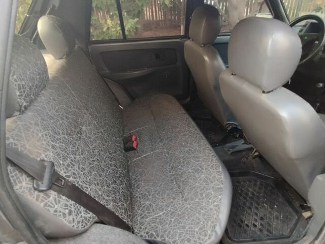 Серый ЗАЗ Нова, объемом двигателя 1.3 л и пробегом 130 тыс. км за 1500 $, фото 6 на Automoto.ua