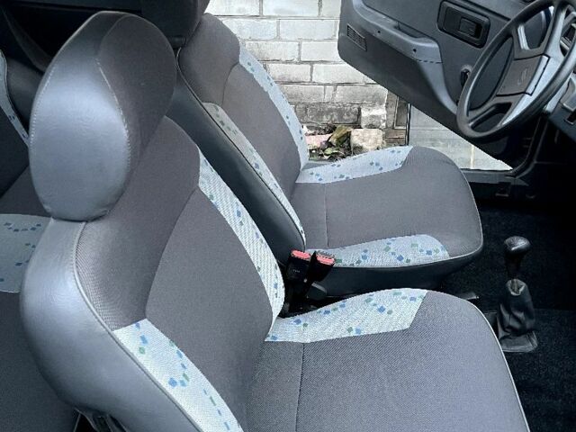 Синій ЗАЗ Нова, об'ємом двигуна 1.2 л та пробігом 37 тис. км за 2000 $, фото 6 на Automoto.ua