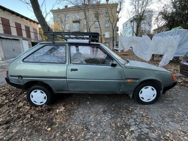 Зеленый ЗАЗ Нова, объемом двигателя 1.2 л и пробегом 210 тыс. км за 764 $, фото 3 на Automoto.ua