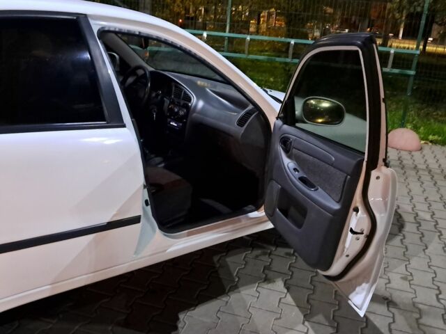 Белый ЗАЗ Сенс, объемом двигателя 1.3 л и пробегом 147 тыс. км за 2800 $, фото 5 на Automoto.ua