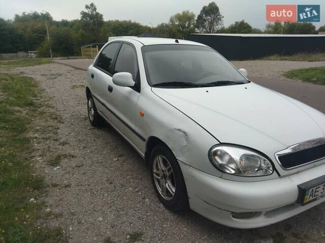 Білий ЗАЗ Sens, об'ємом двигуна 1.3 л та пробігом 76 тис. км за 1600 $, фото 6 на Automoto.ua