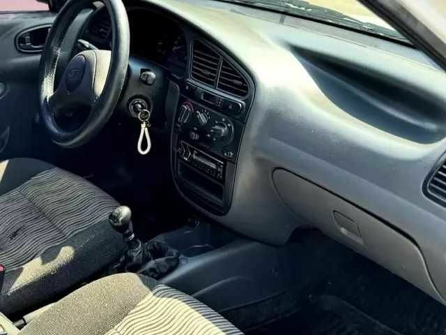 Белый ЗАЗ Сенс, объемом двигателя 1.3 л и пробегом 98 тыс. км за 2000 $, фото 4 на Automoto.ua