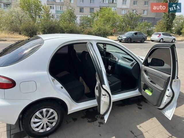 Белый ЗАЗ Сенс, объемом двигателя 1.3 л и пробегом 150 тыс. км за 2700 $, фото 4 на Automoto.ua