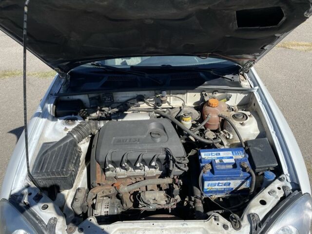 Белый ЗАЗ Сенс, объемом двигателя 1.3 л и пробегом 100 тыс. км за 1750 $, фото 8 на Automoto.ua