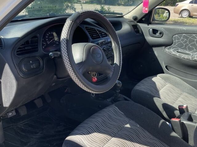 Білий ЗАЗ Sens, об'ємом двигуна 1.3 л та пробігом 100 тис. км за 1750 $, фото 5 на Automoto.ua