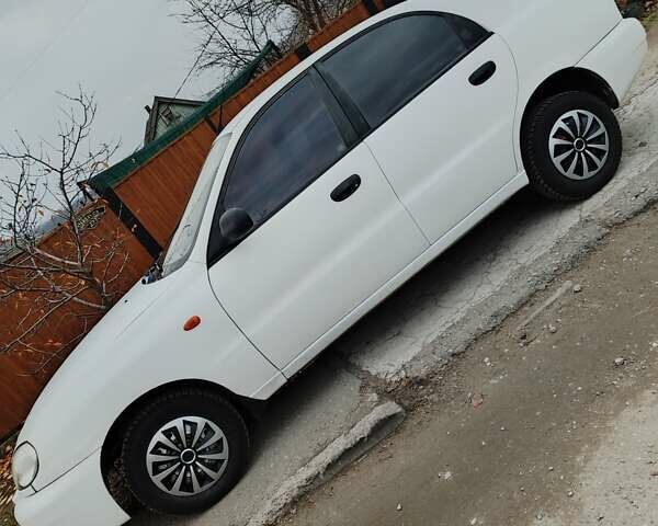 Белый ЗАЗ Сенс, объемом двигателя 1.3 л и пробегом 187 тыс. км за 1699 $, фото 1 на Automoto.ua