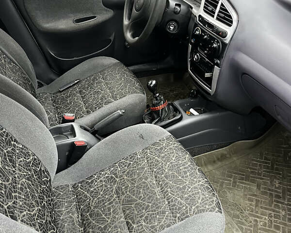 Белый ЗАЗ Сенс, объемом двигателя 1.3 л и пробегом 145 тыс. км за 1600 $, фото 15 на Automoto.ua