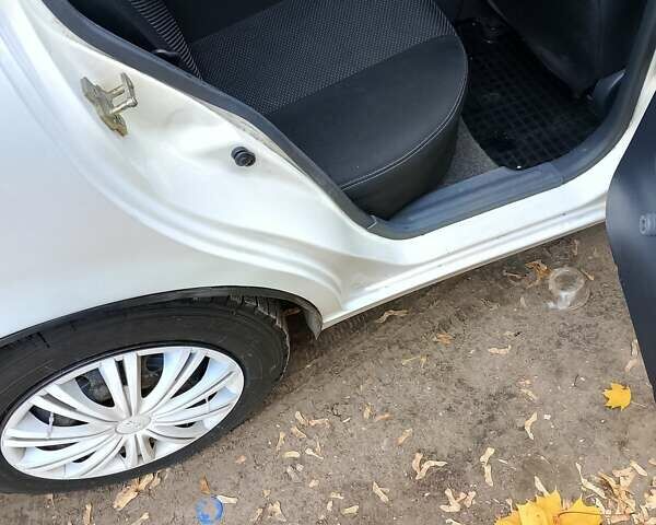 ЗАЗ Sens 2007 у Дніпро (Дніпропетровську) на Automoto.ua Білий ЗАЗ Sens, об'ємом двигуна 1.3 л та пробігом 78 тис. км за 1899 $, фото 21 на Automoto.ua