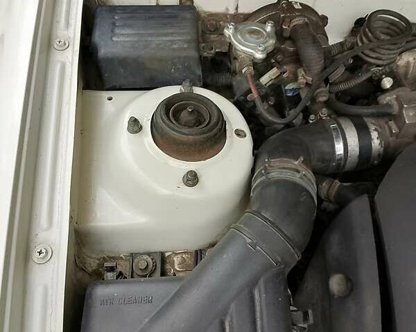 Белый ЗАЗ Сенс, объемом двигателя 1.3 л и пробегом 89 тыс. км за 1699 $, фото 11 на Automoto.ua