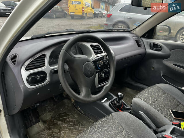 Белый ЗАЗ Сенс, объемом двигателя 1.3 л и пробегом 145 тыс. км за 1600 $, фото 8 на Automoto.ua