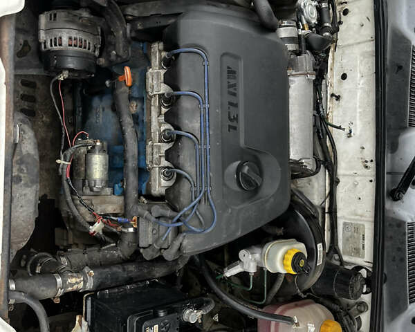 Белый ЗАЗ Сенс, объемом двигателя 1.3 л и пробегом 145 тыс. км за 1600 $, фото 16 на Automoto.ua