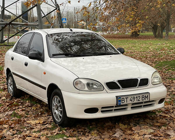 Белый ЗАЗ Сенс, объемом двигателя 1.3 л и пробегом 160 тыс. км за 2000 $, фото 3 на Automoto.ua