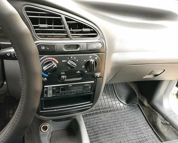 Белый ЗАЗ Сенс, объемом двигателя 1.3 л и пробегом 89 тыс. км за 1699 $, фото 25 на Automoto.ua