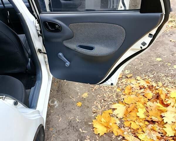 Белый ЗАЗ Сенс, объемом двигателя 1.3 л и пробегом 89 тыс. км за 1699 $, фото 20 на Automoto.ua