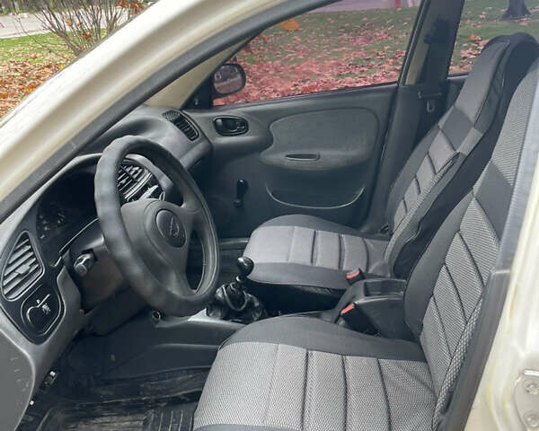 Белый ЗАЗ Сенс, объемом двигателя 1.3 л и пробегом 160 тыс. км за 2000 $, фото 6 на Automoto.ua