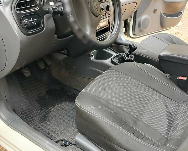 ЗАЗ Sens 2007 у Дніпро (Дніпропетровську) на Automoto.ua Білий ЗАЗ Sens, об'ємом двигуна 1.3 л та пробігом 78 тис. км за 1899 $, фото 10 на Automoto.ua