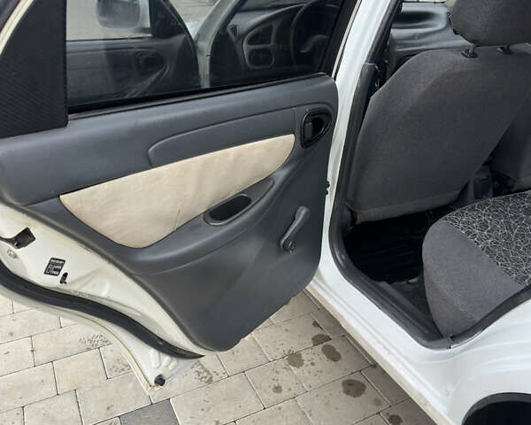 Белый ЗАЗ Сенс, объемом двигателя 1.3 л и пробегом 243 тыс. км за 1350 $, фото 15 на Automoto.ua