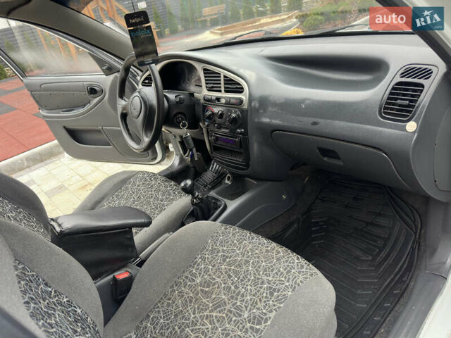 Білий ЗАЗ Sens, об'ємом двигуна 1.3 л та пробігом 243 тис. км за 1250 $, фото 22 на Automoto.ua