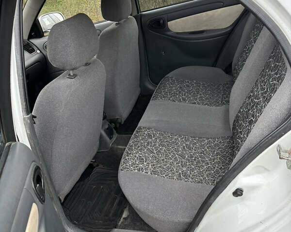 ЗАЗ Sens 2011 у Тернополі на Automoto.ua Білий ЗАЗ Sens, об'ємом двигуна 1.3 л та пробігом 213 тис. км за 1400 $, фото 5 на Automoto.ua