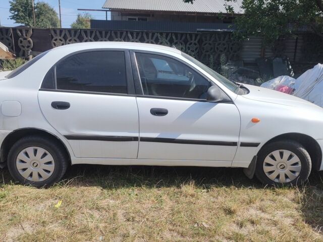 Білий ЗАЗ Sens, об'ємом двигуна 1.3 л та пробігом 15 тис. км за 1800 $, фото 3 на Automoto.ua