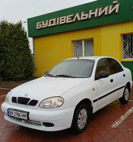 Белый ЗАЗ Сенс, объемом двигателя 1.3 л и пробегом 250 тыс. км за 1700 $, фото 1 на Automoto.ua