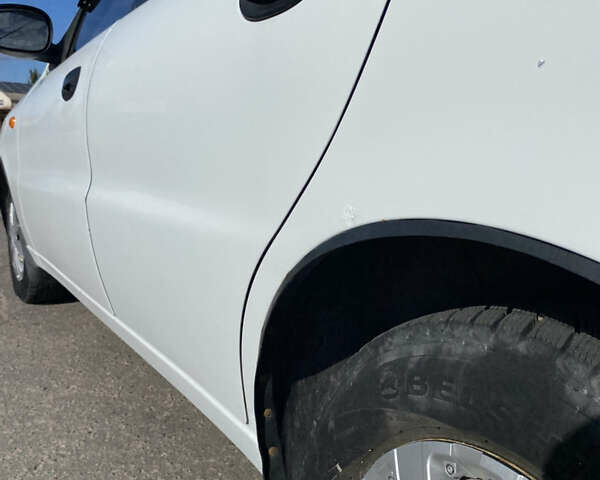 Білий ЗАЗ Sens, об'ємом двигуна 1.3 л та пробігом 170 тис. км за 2450 $, фото 10 на Automoto.ua