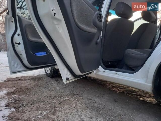 Белый ЗАЗ Сенс, объемом двигателя 1.3 л и пробегом 166 тыс. км за 2500 $, фото 2 на Automoto.ua