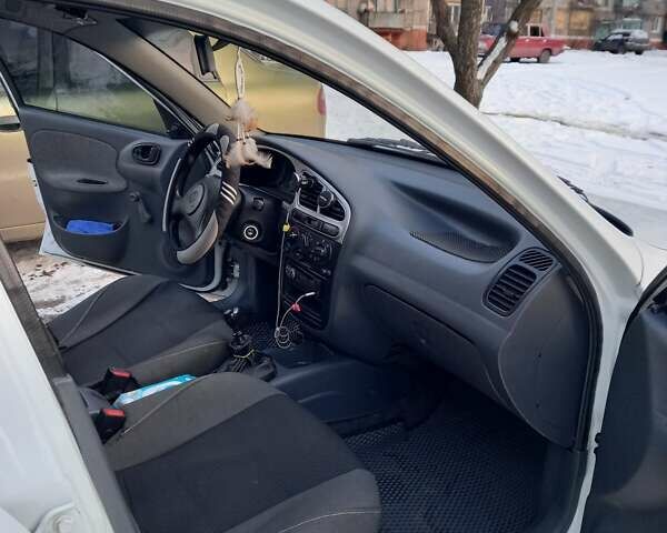 Белый ЗАЗ Сенс, объемом двигателя 1.3 л и пробегом 166 тыс. км за 2500 $, фото 6 на Automoto.ua