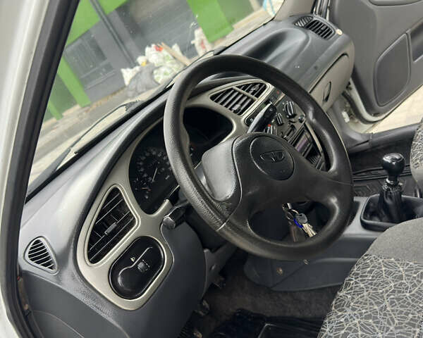 Білий ЗАЗ Sens, об'ємом двигуна 1.3 л та пробігом 243 тис. км за 1250 $, фото 16 на Automoto.ua