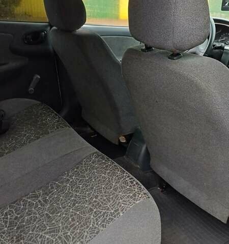 Белый ЗАЗ Сенс, объемом двигателя 1.3 л и пробегом 250 тыс. км за 1700 $, фото 10 на Automoto.ua