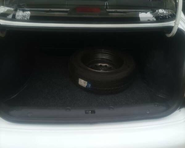 Білий ЗАЗ Sens, об'ємом двигуна 1.3 л та пробігом 80 тис. км за 2900 $, фото 8 на Automoto.ua