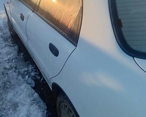 Білий ЗАЗ Sens, об'ємом двигуна 1.3 л та пробігом 130 тис. км за 2500 $, фото 1 на Automoto.ua