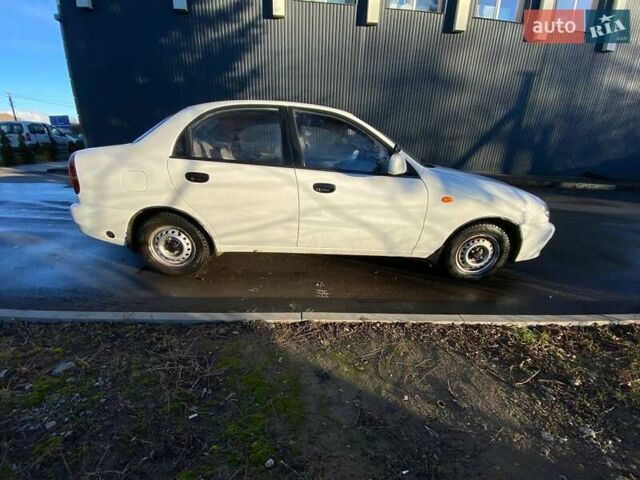 Белый ЗАЗ Сенс, объемом двигателя 1.3 л и пробегом 145 тыс. км за 2350 $, фото 4 на Automoto.ua
