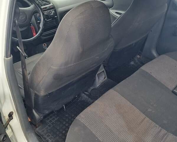 Белый ЗАЗ Сенс, объемом двигателя 1.3 л и пробегом 145 тыс. км за 2000 $, фото 3 на Automoto.ua