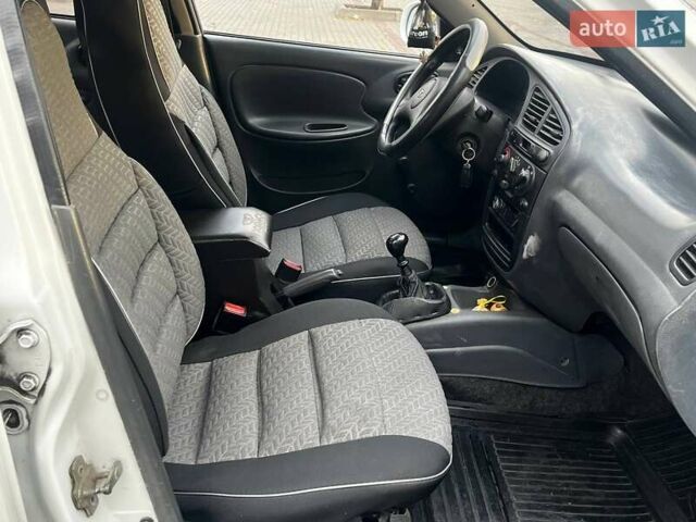 ЗАЗ Sens 2013 у Дніпро (Дніпропетровську) на Automoto.ua Білий ЗАЗ Sens, об'ємом двигуна 1.3 л та пробігом 214 тис. км за 2200 $, фото 11 на Automoto.ua