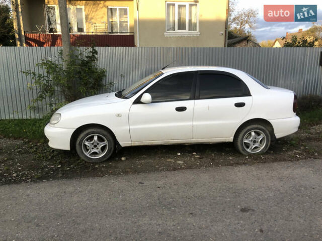 Білий ЗАЗ Sens, об'ємом двигуна 1.3 л та пробігом 300 тис. км за 900 $, фото 1 на Automoto.ua