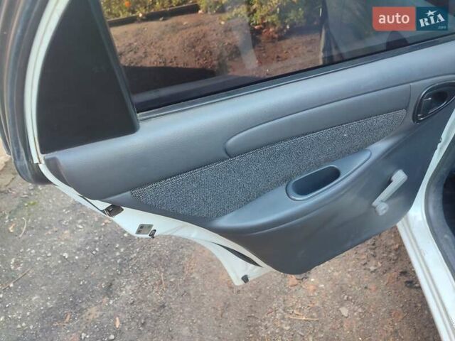 Белый ЗАЗ Сенс, объемом двигателя 1.3 л и пробегом 260 тыс. км за 2500 $, фото 6 на Automoto.ua