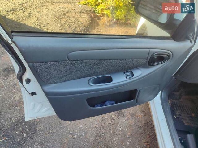 Белый ЗАЗ Сенс, объемом двигателя 1.3 л и пробегом 260 тыс. км за 2500 $, фото 10 на Automoto.ua