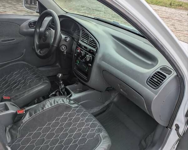 Белый ЗАЗ Сенс, объемом двигателя 1.3 л и пробегом 186 тыс. км за 2150 $, фото 8 на Automoto.ua