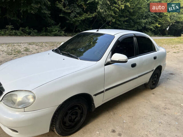 ЗАЗ Сенс 2014 в Бердичеве на Automoto.ua Белый ЗАЗ Сенс, объемом двигателя 1.3 л и пробегом 182 тыс. км за 2100 $, фото 2 на Automoto.ua