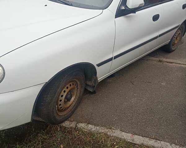 Белый ЗАЗ Сенс, объемом двигателя 1.3 л и пробегом 100 тыс. км за 3000 $, фото 3 на Automoto.ua