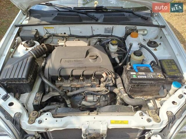 ЗАЗ Сенс 2014 в Марганце на Automoto.ua Белый ЗАЗ Сенс, объемом двигателя 1.3 л и пробегом 59 тыс. км за 3600 $, фото 5 на Automoto.ua