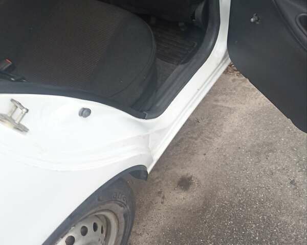 Белый ЗАЗ Сенс, объемом двигателя 1.3 л и пробегом 100 тыс. км за 3000 $, фото 10 на Automoto.ua