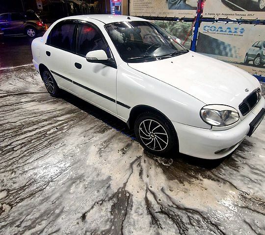 Белый ЗАЗ Сенс, объемом двигателя 1.3 л и пробегом 143 тыс. км за 3000 $, фото 1 на Automoto.ua